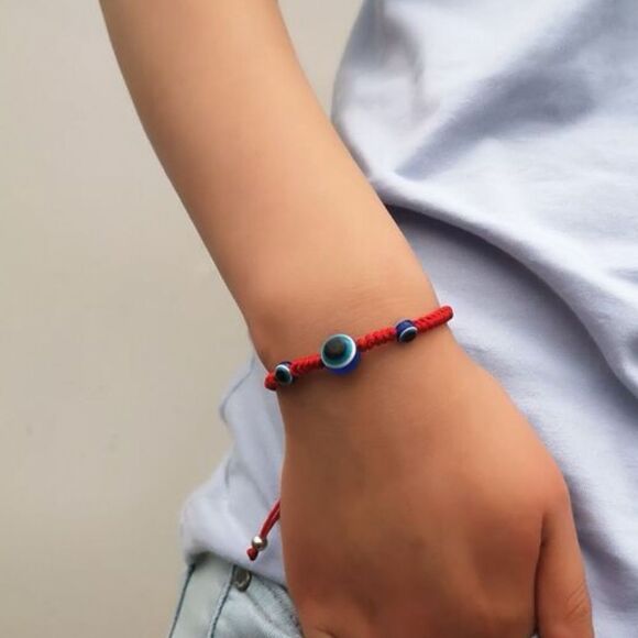 5 for $25 Evil Eye 🧿 String Bracelet - Picture 2 of 3